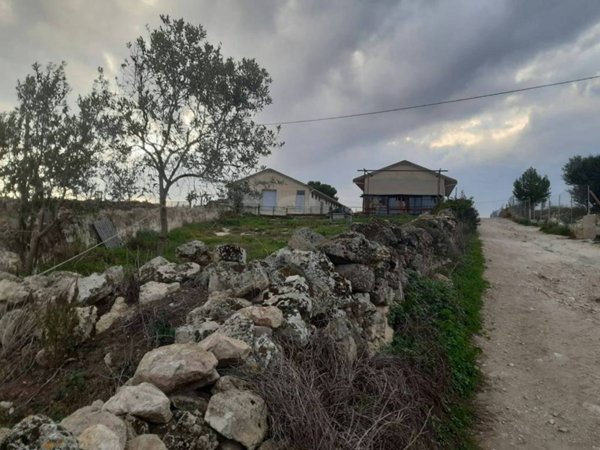 intera palazzina in vendita a Manfredonia