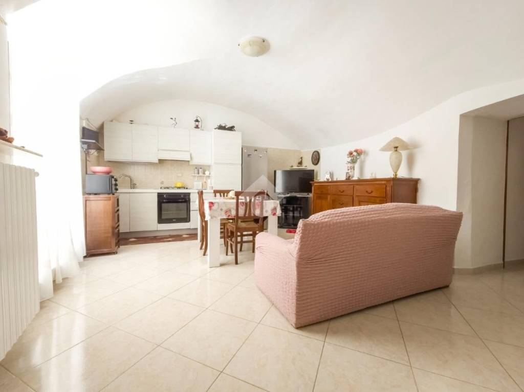 appartamento in vendita a Manfredonia in zona Centro Storico