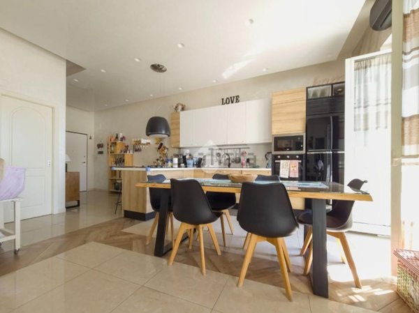 appartamento in vendita a Manfredonia in zona Centro Storico