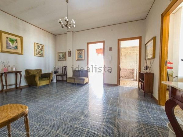 appartamento in vendita a Manfredonia in zona Centro Storico