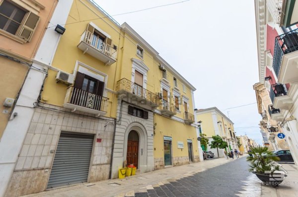 appartamento in vendita a Manfredonia in zona Centro Storico