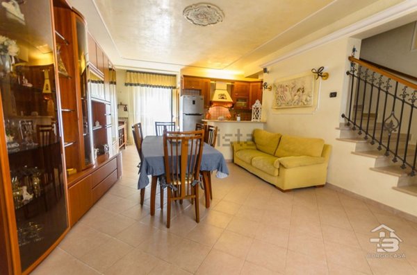 casa indipendente in vendita a Manfredonia