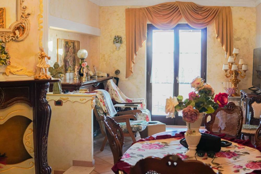 casa indipendente in vendita a Manfredonia in zona San Salvatore