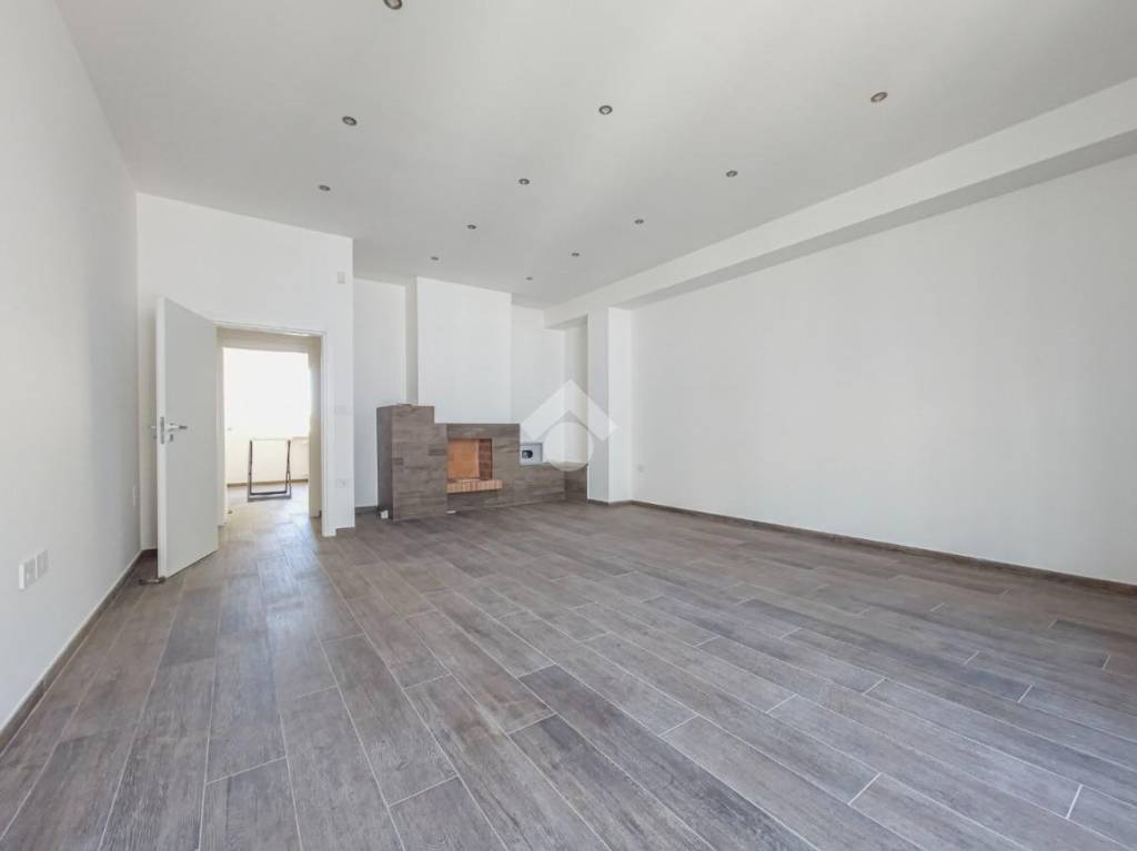 appartamento in vendita a Manfredonia in zona Centro Storico