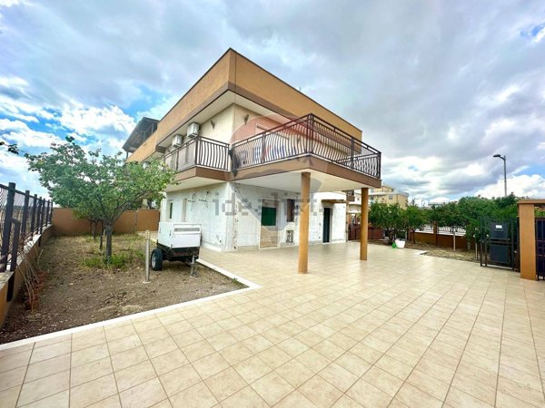 casa indipendente in vendita a Manfredonia