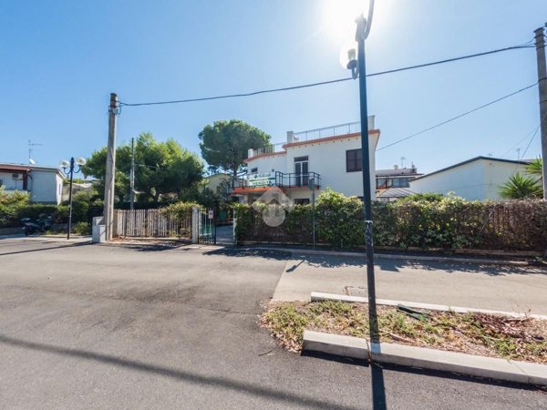 casa indipendente in vendita a Manfredonia