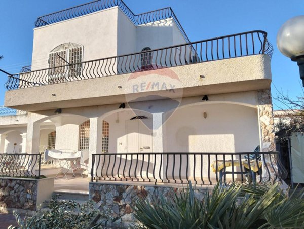 casa indipendente in vendita a Manfredonia