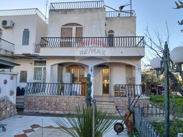 casa indipendente in vendita a Manfredonia