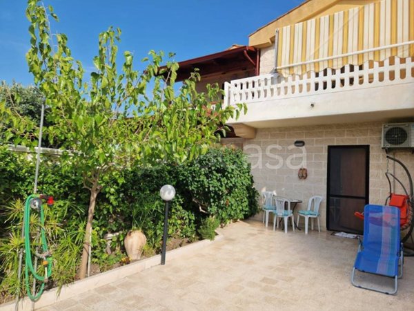 casa indipendente in vendita a Manfredonia in zona Ippocampo