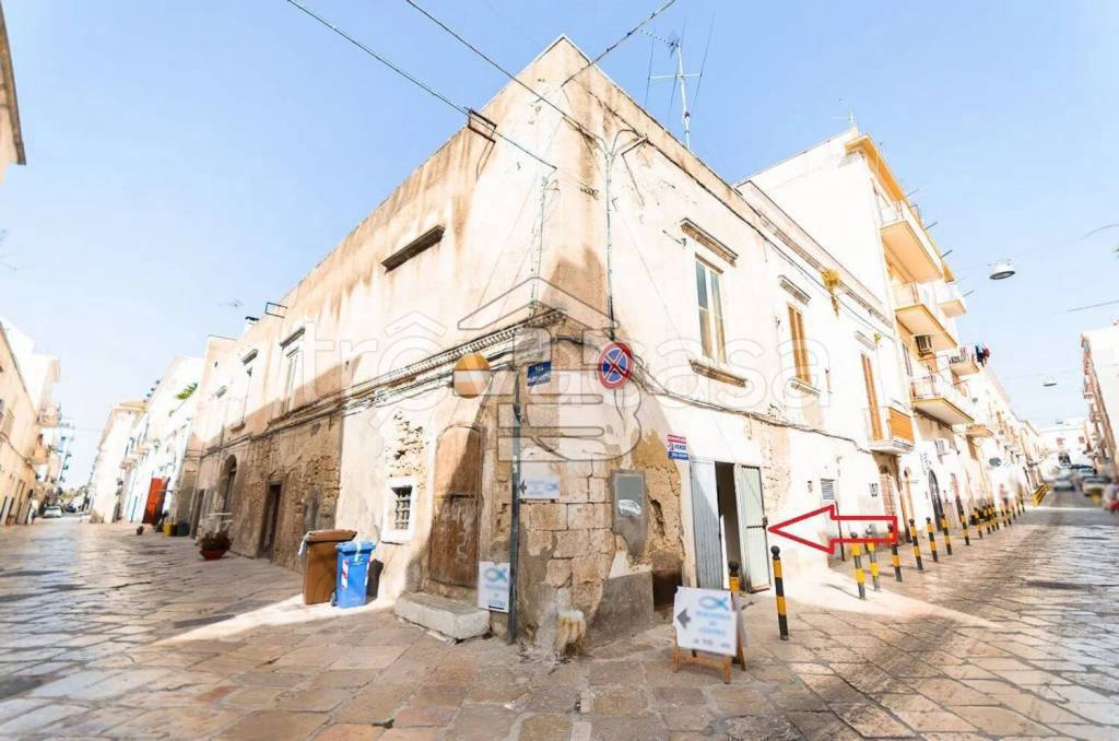 appartamento in vendita a Manfredonia in zona Centro Storico