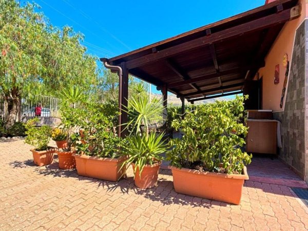 casa indipendente in vendita a Manfredonia