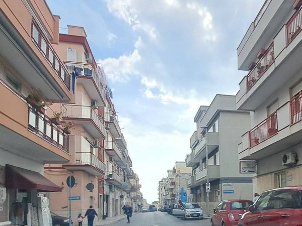 appartamento in vendita a Manfredonia in zona Centro Storico