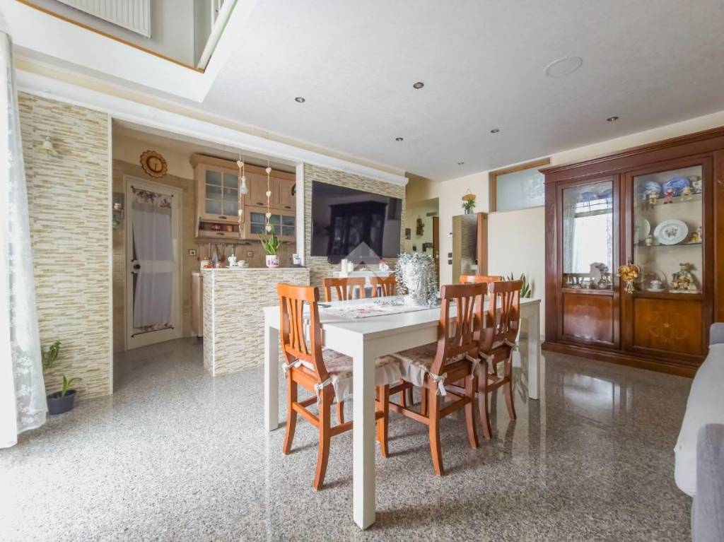 appartamento in vendita a Manfredonia in zona Centro Storico