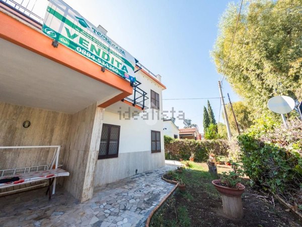 casa indipendente in vendita a Manfredonia