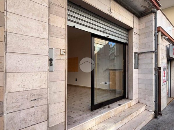 negozio in vendita a Manfredonia