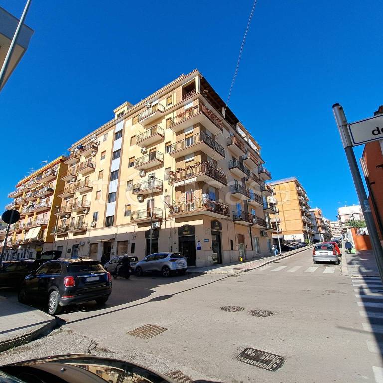 appartamento in vendita a Manfredonia in zona Centro Storico