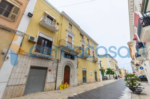 appartamento in vendita a Manfredonia in zona Centro Storico