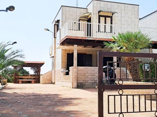 casa indipendente in vendita a Manfredonia