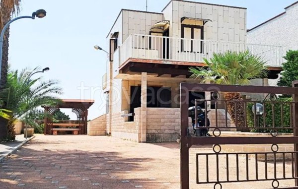 casa indipendente in vendita a Manfredonia