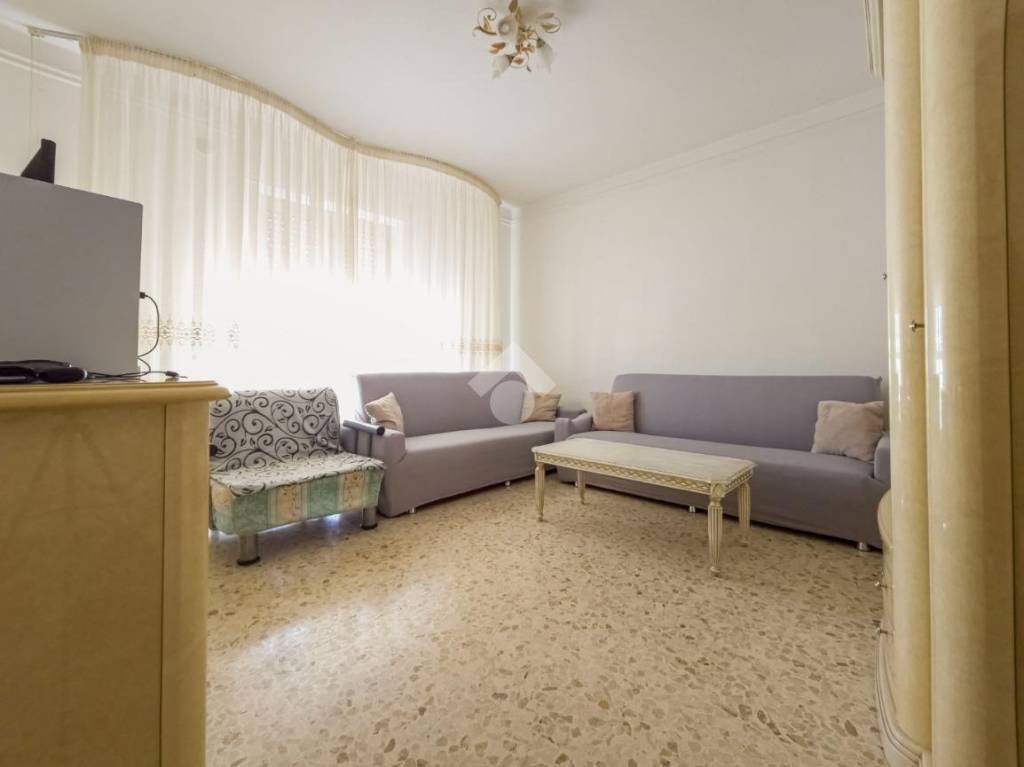 appartamento in vendita a Manfredonia in zona Centro Storico