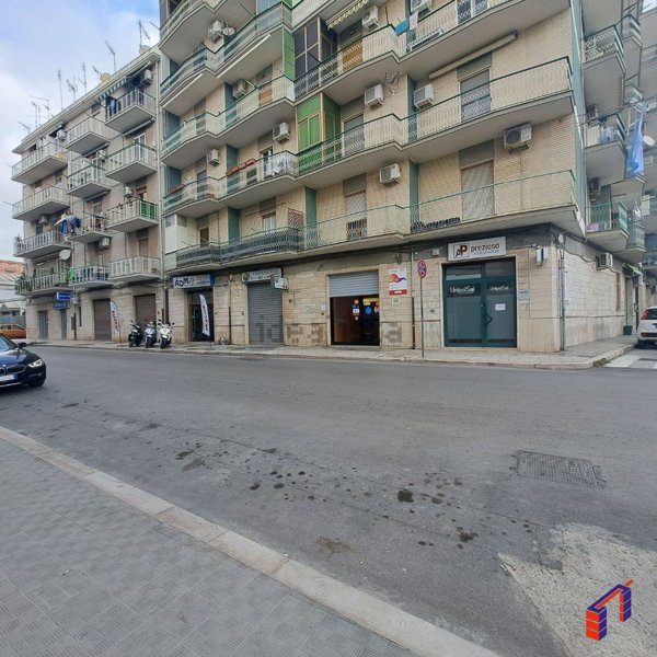 locale commerciale in vendita a Manfredonia