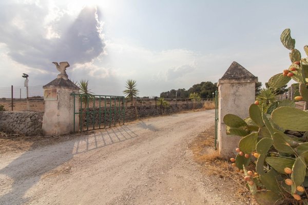 casa indipendente in vendita a Manfredonia