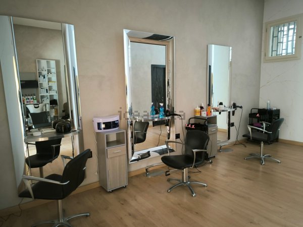 negozio in vendita a Manfredonia