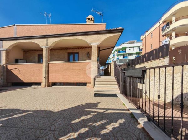 casa indipendente in vendita a Manfredonia in zona Siponto