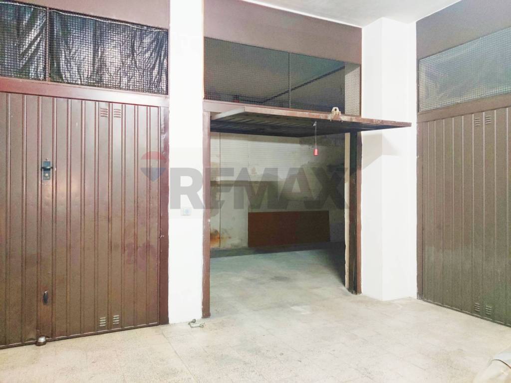 locale di sgombero in vendita a Manfredonia