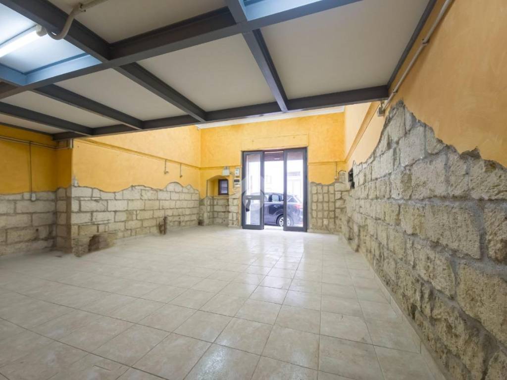 appartamento in vendita a Manfredonia in zona Centro Storico