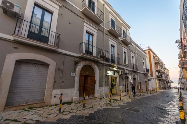 appartamento in vendita a Manfredonia in zona Centro Storico