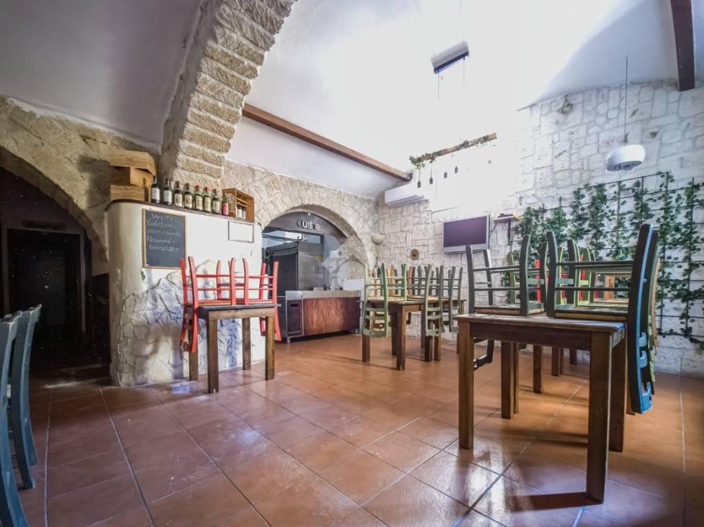 appartamento in vendita a Manfredonia in zona Centro Storico