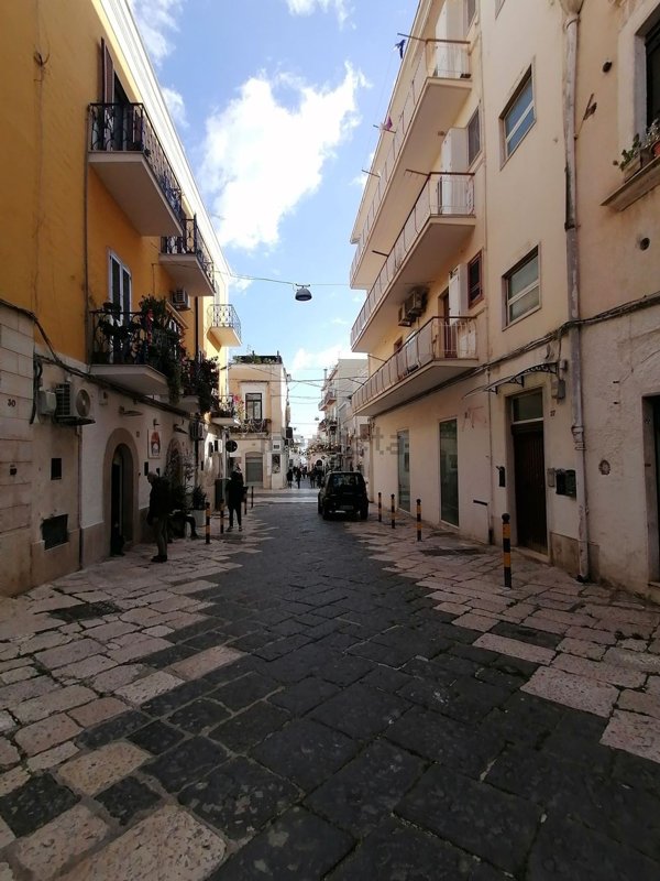 appartamento in vendita a Manfredonia in zona Centro Storico