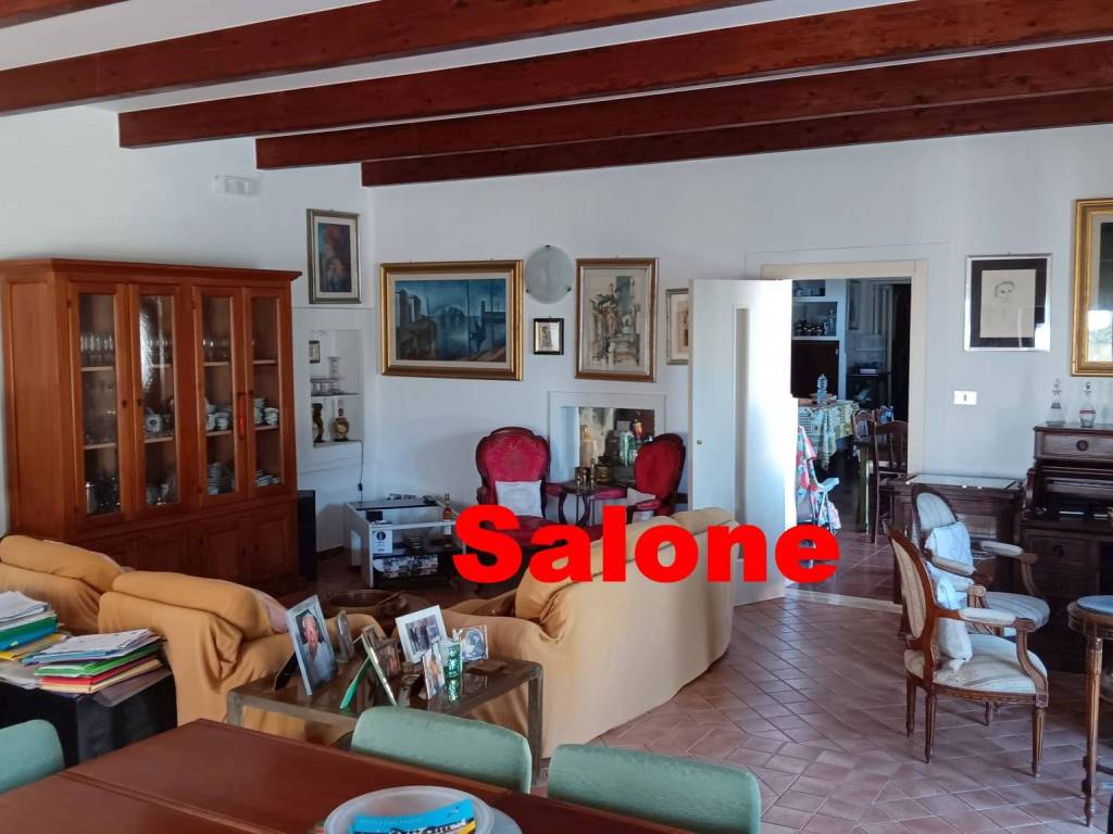 casa indipendente in vendita a Manfredonia