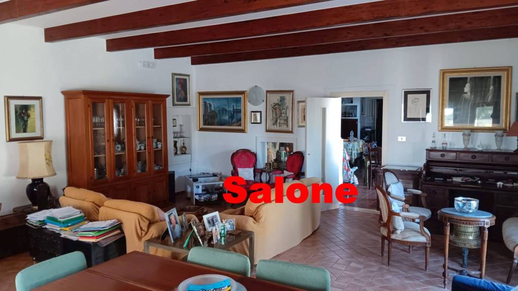 casa indipendente in vendita a Manfredonia
