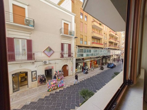 appartamento in vendita a Manfredonia in zona Centro Storico