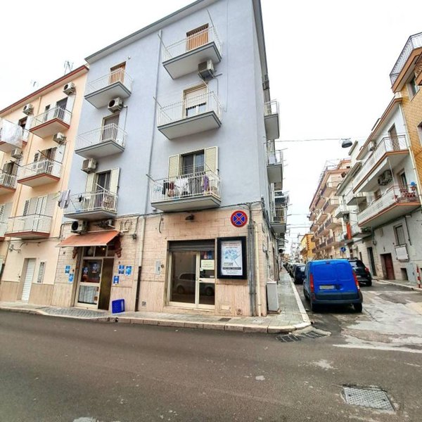 negozio in vendita a Manfredonia