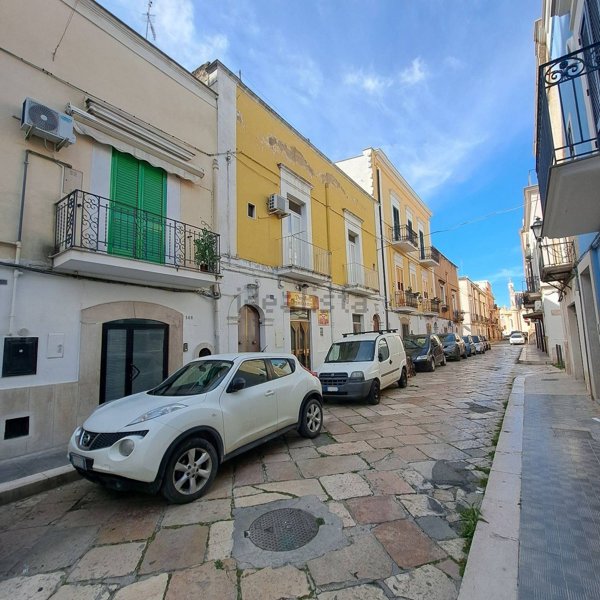 appartamento in vendita a Manfredonia in zona Centro Storico