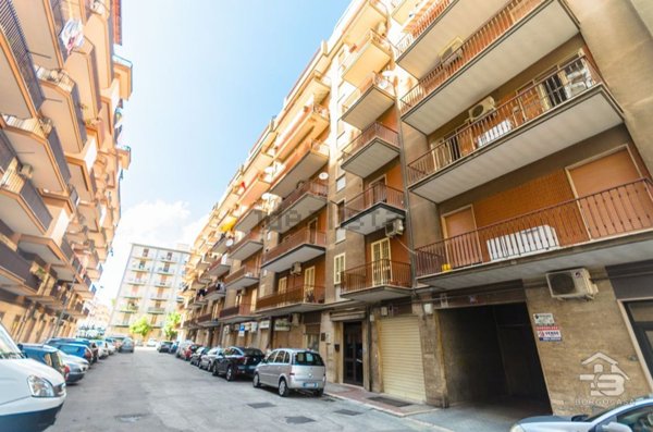 ufficio in vendita a Manfredonia in zona Centro Storico