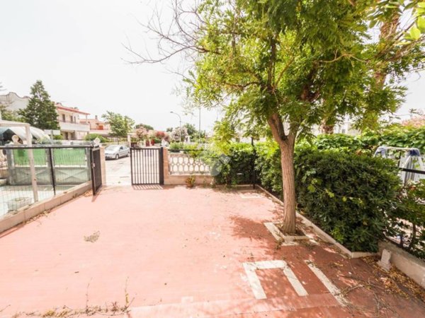 appartamento in vendita a Manfredonia in zona Pastini