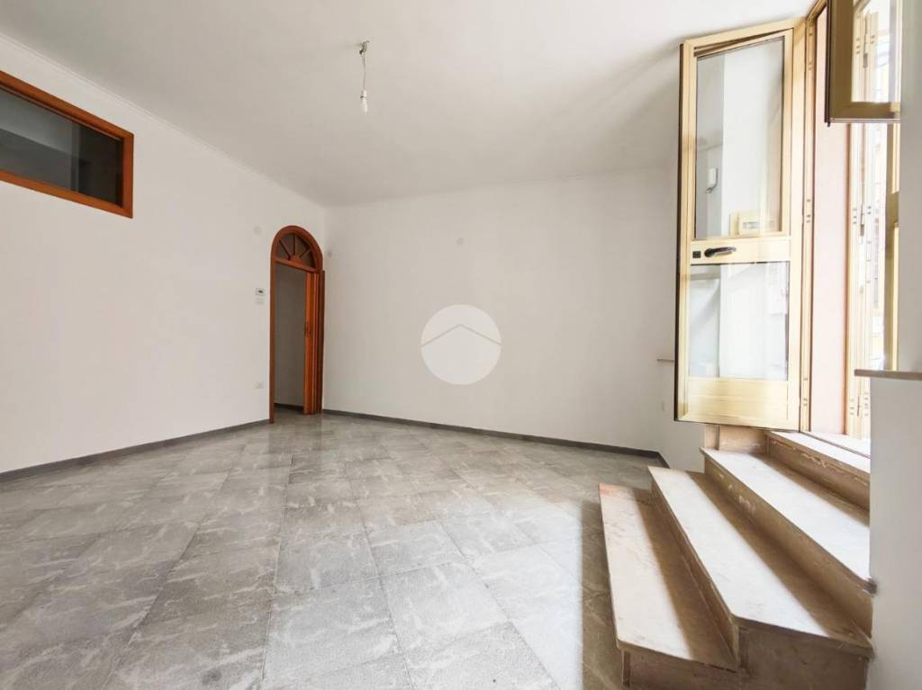 appartamento in vendita a Manfredonia in zona Centro Storico