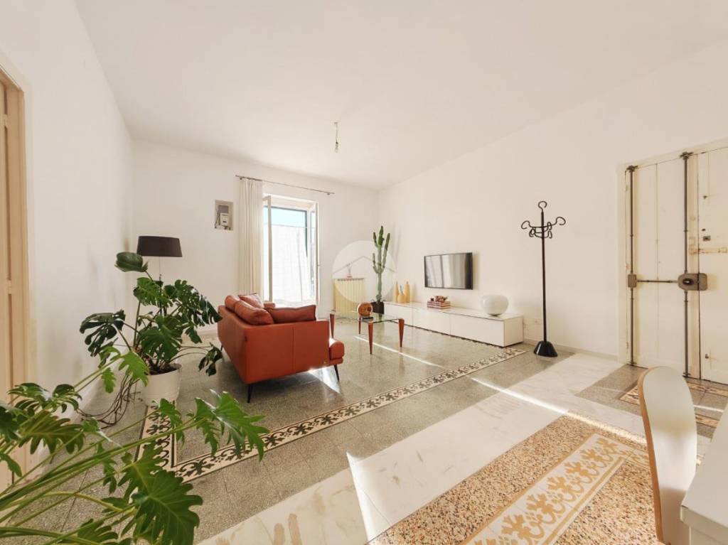 appartamento in vendita a Manfredonia in zona Centro Storico
