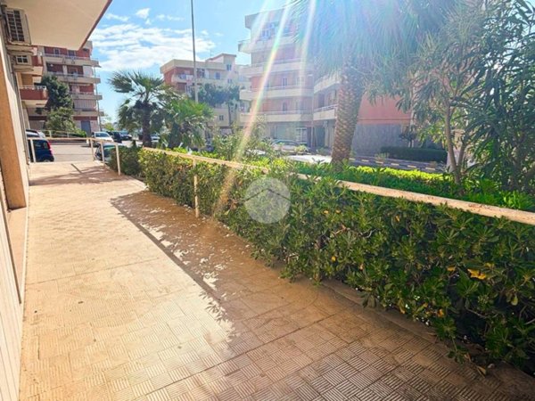 negozio in vendita a Manfredonia