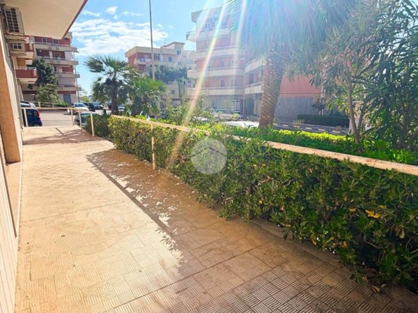 negozio in vendita a Manfredonia