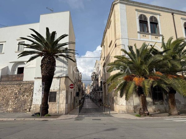 appartamento in vendita a Manfredonia in zona Centro Storico