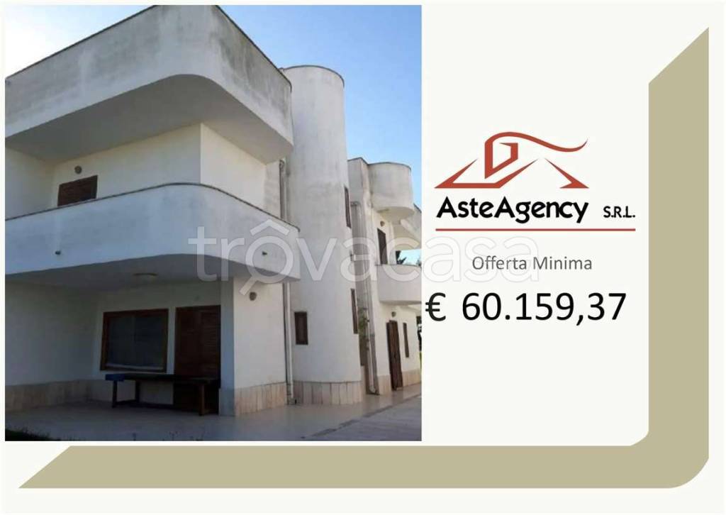 casa indipendente in vendita a Manfredonia in zona Ippocampo