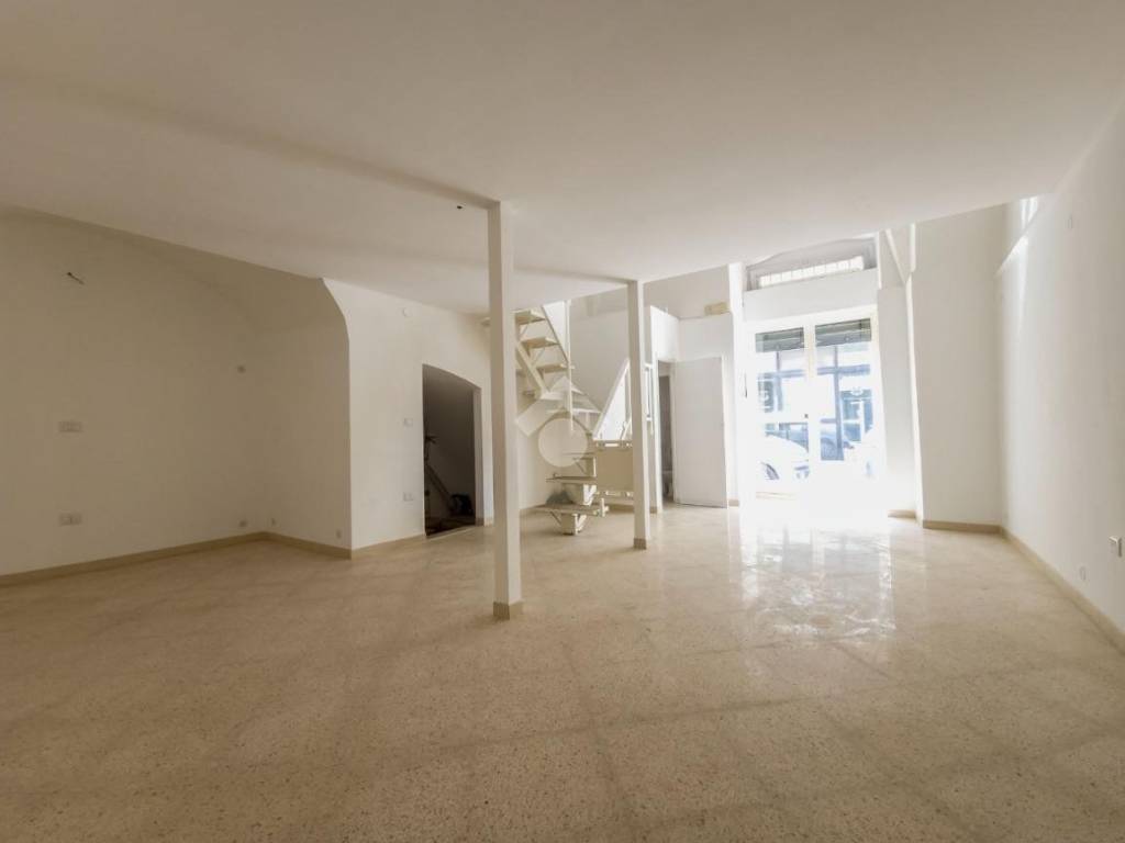 appartamento in vendita a Manfredonia in zona Centro Storico