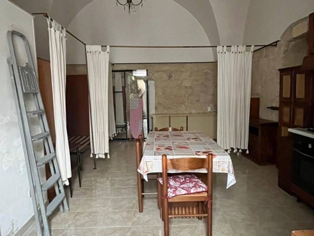 appartamento in vendita a Manfredonia in zona Centro Storico
