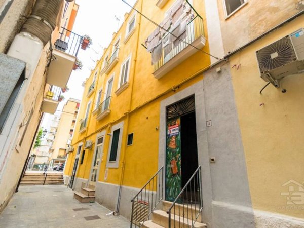 appartamento in vendita a Manfredonia in zona Centro Storico