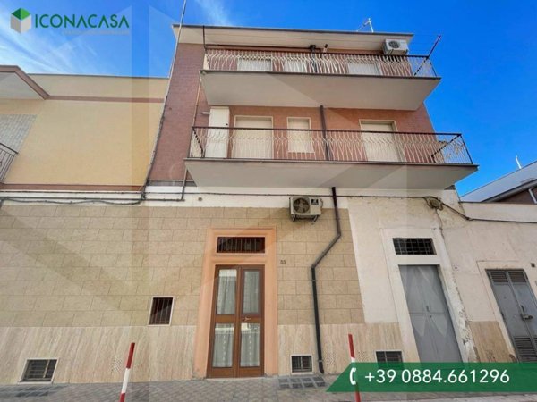 appartamento in vendita a Manfredonia in zona Centro Storico